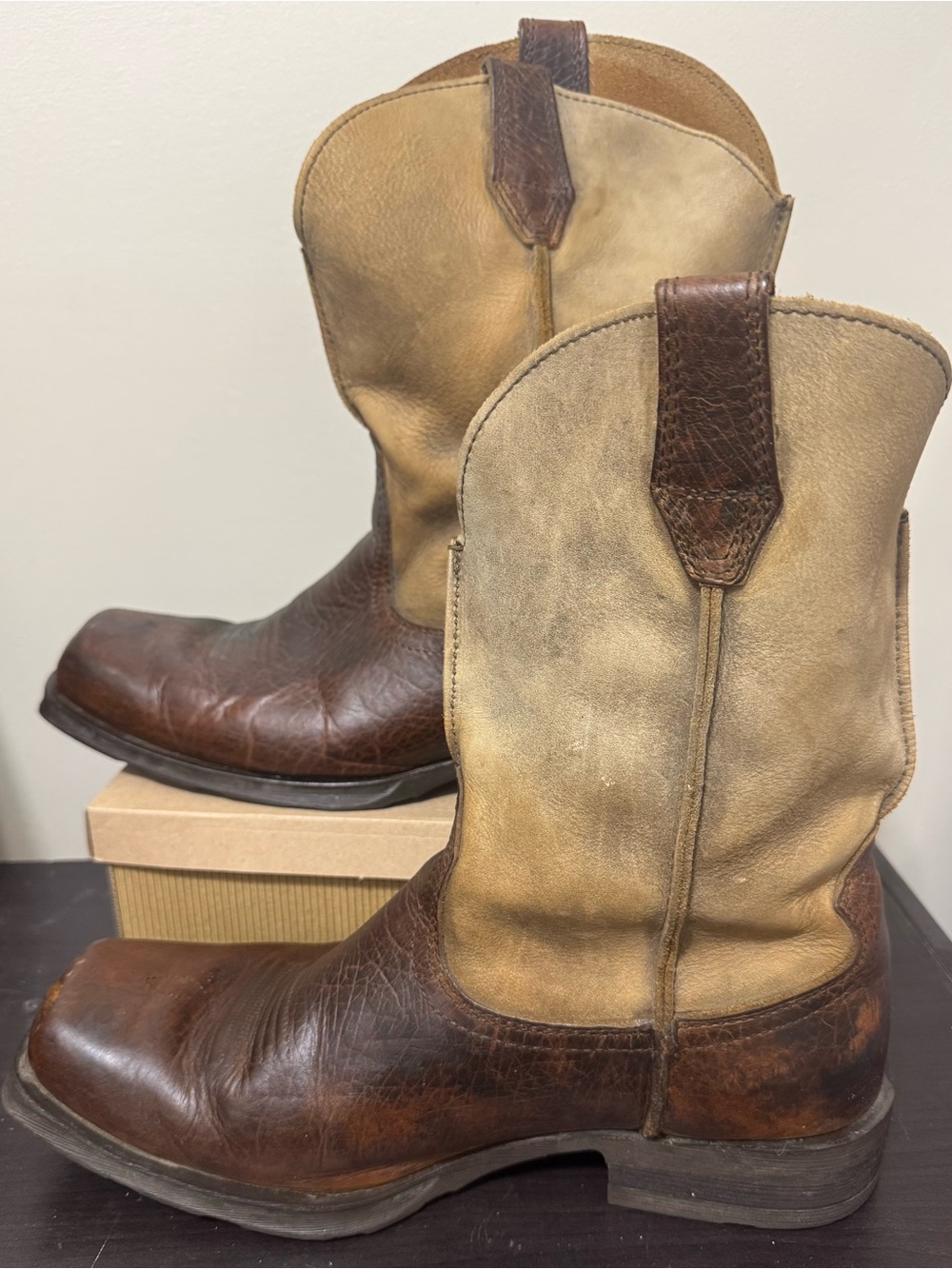 Ariat Rambler 10002317 Bomber Brown Leather Cowboy Western Boots Square Toe 11EE